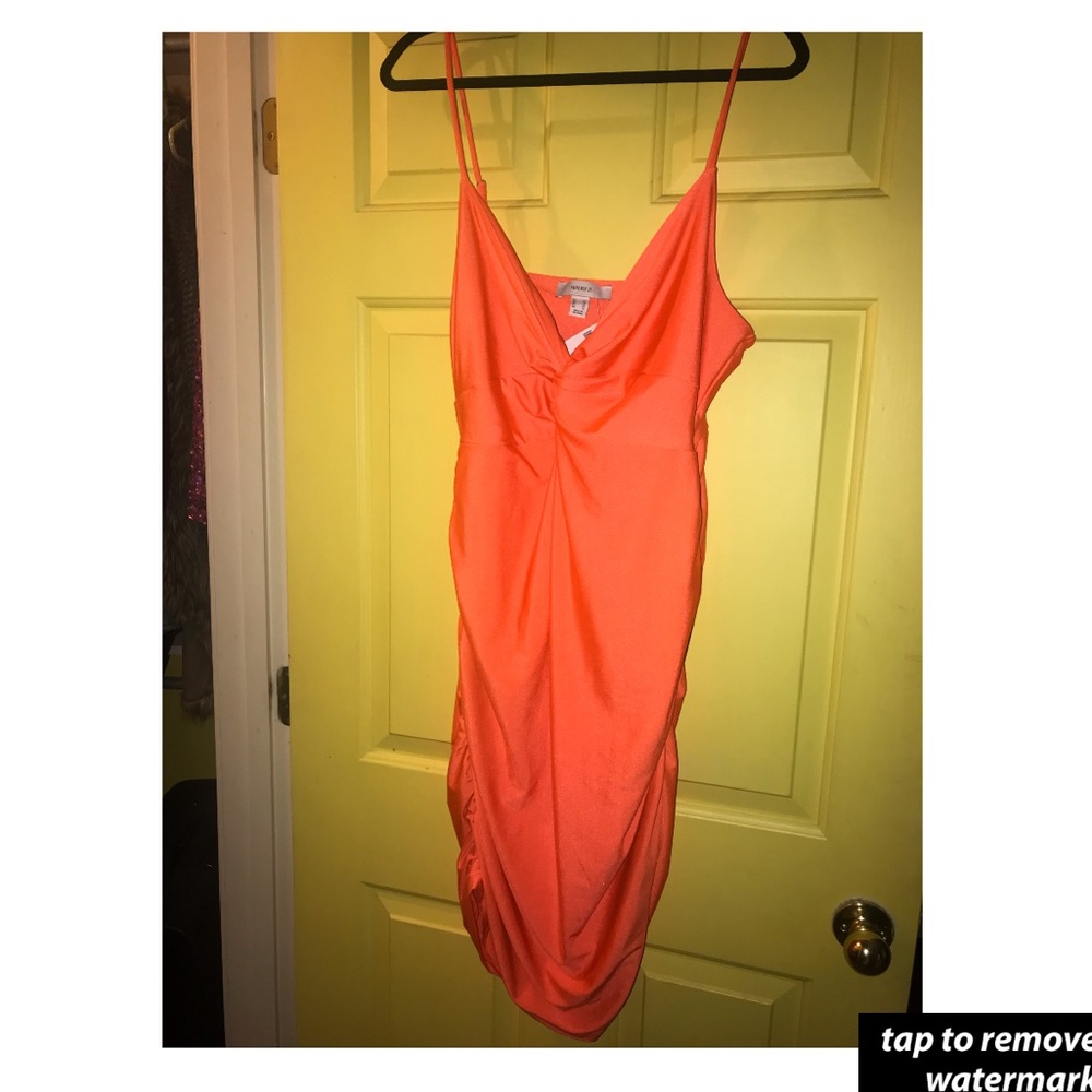 NWT CORAL BODYCON DRESS